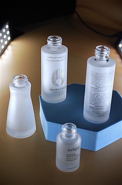 Satenski efekt staklene boce